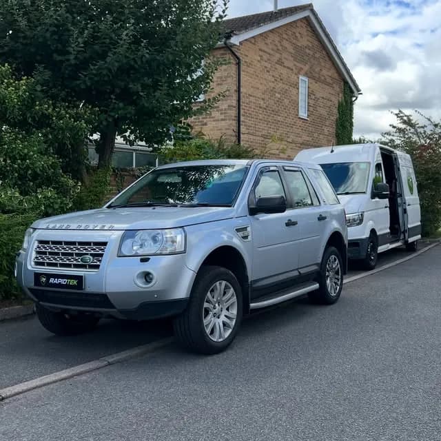 RapidTek mobile tyre service with Land Rover Freelander
